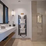 Eden Hotel 4*