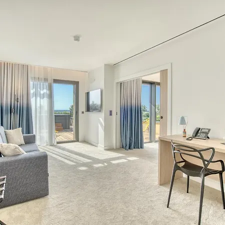 Eden Hotel 4*